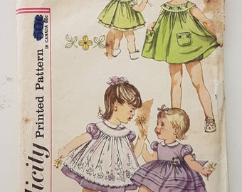 Sewing Pattern for Toddler Dress, Pinafore and Bloomers Panties Vintage Size 2 Chest 21" (53 cm) Simplicity 3807
