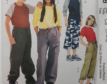 Sewing Pattern for Tween & Teen Baseball Shirt and Drawstring Pants or Clamdiggers Size 12-16 Bust 30-34" (76-87 cm) McCalls 4198 G