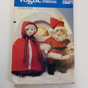 Christmas Ornaments Pattern - UNCUT Sewing Pattern for Santa Claus and Mrs. Claus 17" Dolls - Christmas Decorations - Vogue 8442 G