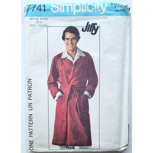 Simplicity 7741 Vintage 70er Jahre Jiffy Schnittmuster für einen Bademantel mit Schalkragen für Erwachsene (Herren oder Damen).