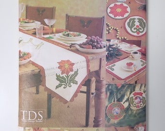 Christmas Decor Pattern - Vintage Sewing Pattern for Table Runner, Photo Ornaments, Placemats, Coasters, Gift Bag - Vogue Craft 7465