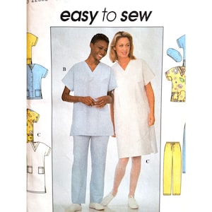 以下が含まれることがあります： 「easy to sew」というタイトルの縫製パターンで、医療用スクラブのイラストが描かれています。パターンには、水色のスクラブトップとパンツ、白いスクラブドレスが含まれています。その他のイラストは、他のスクラブトップとパンツのデザインを示しています。