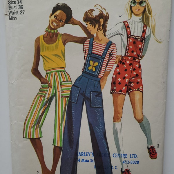 B36 1970s Vintage Sewing Pattern for Gaucho Pants, Detachable Bib, Overalls Romper with Applique - Bust 36" (91 cm) - Simplicity 9375 G
