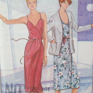 ラップドレス パターン - B31.5" - 70 年代のビンテージ ラップ ディスコ ドレス & ジャケットの裁縫パターン、Butterick 6483