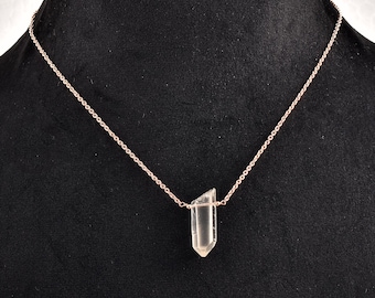 Collier en quartz clair brut, chaîne plaquée or rose, bijoux pendentifs en cristal faits main