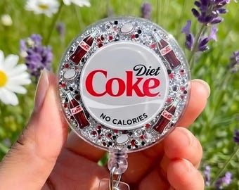 Odznaka miłośnika Coca-Coli Light, uchwyt na identyfikator Coca-Coli, uroczy dodatek do pracy, zabawna graficzna odznaka, prezenty dla miłośników napojów gazowanych, zwijana odznaka pielęgniarki