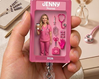 Portatarjetas de enfermería personalizado, regalo de graduación personalizado 2026, portatarjetas de identificación en miniatura rosa con forma de caja de juguetes, etiqueta acrílica para enfermera registrada, cordón.