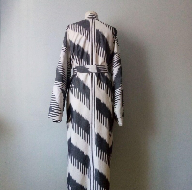 Handmade Uzbek Cotton Ikat Robe With Lining. Traditional Ikat Kaftan ...