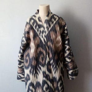 Uzbek handquilted ikat robe. Boho kaftan. Chapan