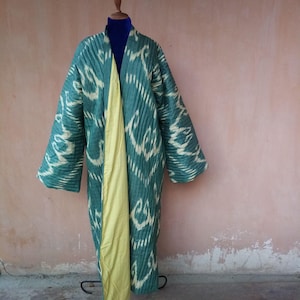 Uzbek handquilted ikat robe. Boho kaftan. Chapan