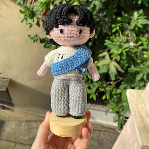 Custom Crochet Doll From Photo, Look Alike Doll, Personalization Amigurumi Crochet People Gift, Knitted Doll, Crochet Portrait Doll
