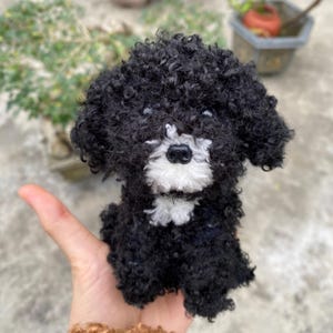 Gehäkelter Hund vom Foto, individuell gehäkelter Hund Schlüsselanhänger, individueller Hundeplüsch, bedeutungsvolles Geschenk für Eltern, handgemachtes gehäkeltes Haustier, Porträthund