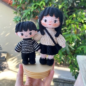 Amigurumi-Puppen, benutzerdefinierte Häkelpuppen, Porträtpuppe, Häkelgeschenk für Mutter, paarpuppen, benutzerdefinierte paar gehäkelte Puppe, Look Alike Doll