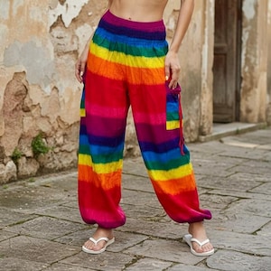 Regenbogen Festival Haremshose mit Taschen, Gestreifte Boho Hose, Elastische Taille, Unisex