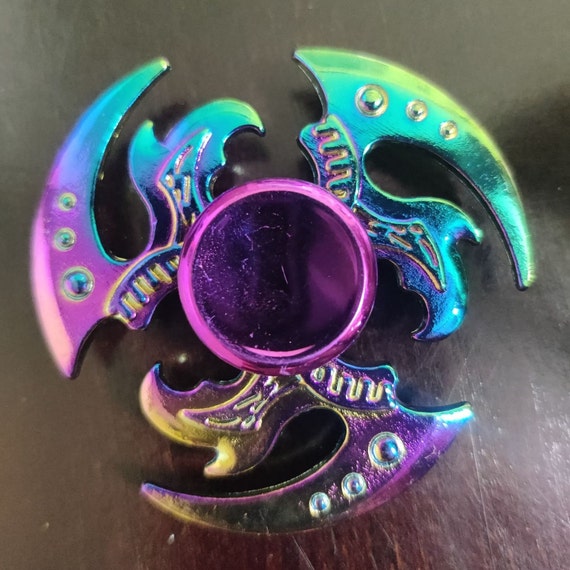 NEW Metal Fidget Spinner Iridescent Oil Slick Rainbow Stainless Steel Fidget  Toy Desk Unique Fidget Dragon Flower -  Canada