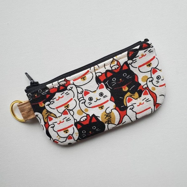 Flat pouch with a key ring - 5" zipper, MANEKINEKO