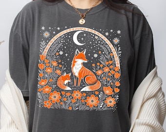 Floral Fox T-Shirt: Vintage Cottagecore Style, Animal Lover Gift