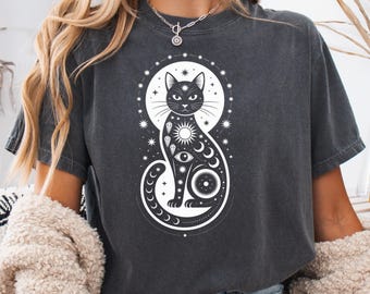 Mystical Cat T-Shirt: Witchy Moon Tarot Card Astrology Shirt