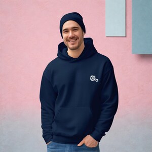 Gildan 18500 Unisex Hoodie – Cozy Cotton Blend Sweatshirt – Minimalist Gear Design Pullover – Casual Warm Gift for Engineers & Tech Lovers