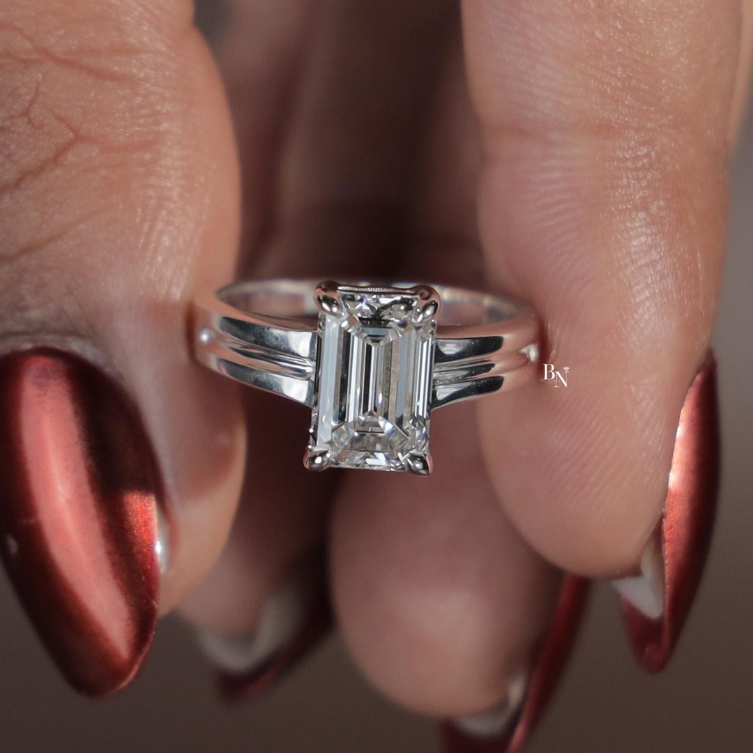Emerald Cut Lab Diamond Engagement Ring | 14K White Gold Solitaire (IGI ...