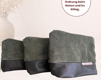 Bag set for organization while traveling and in everyday life.