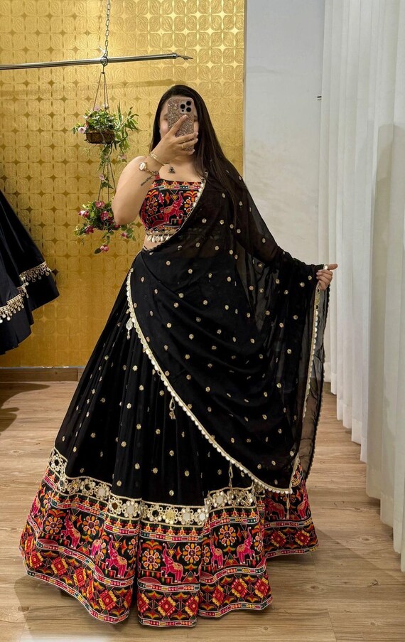 black Lehenga Choli for navratri indian women garba outfits Designer Navratri Lehenga with duptta Beautiful Real  Mirror Work Lace Border