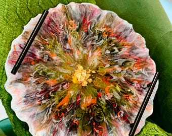 Bandeja de resina epoxi: recuerdo de flores de boda con asas negras (33 cm)