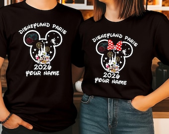 Camiseta familiar personalizada de Disneyland París 2026, vacaciones familiares en grupo, camiseta con nombre personalizado de Mickey y sus amigos, camiseta unisex para niños.