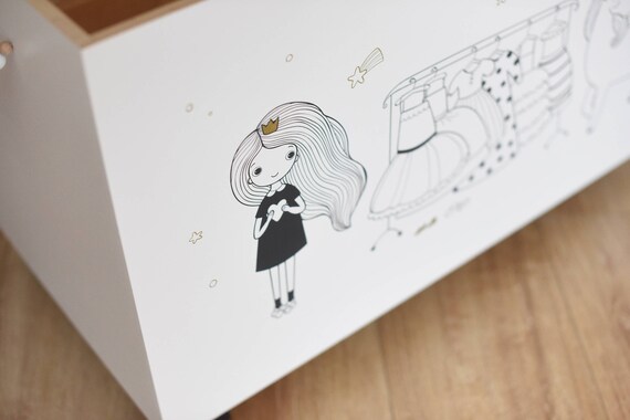 Personalized Creative Wonders Unicorns & Rainbows Toy Box