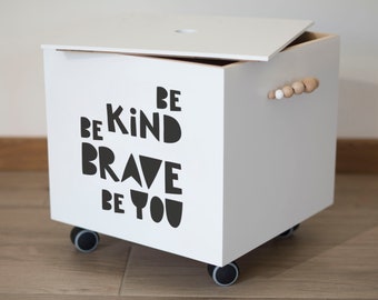 Be Kind Be Brave Be You, Holz-Spielzeug-Box, Spielzeug-Organizer, Montessori-Spielzeug-Aufbewahrung, personalisierte Spielzeug-Box, moderne Spielzeug-Box, Kinderzimmer-Spielzeug-Box