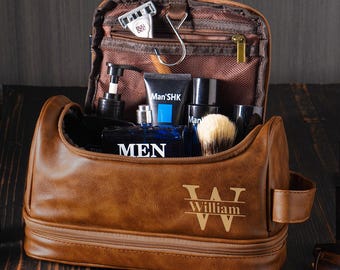 Personalized Toiletry Bag Gift For Men,Leather Hanging Toiletry Bag, Engraved Men's Toiletry Bag,Travel Bag,Groomsmen Dopp Kit, Gift For Men