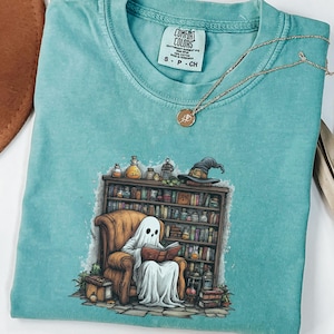 Retro Ghost Reading Books shirt, Librarian Ghost Halloween, Halloween Teacher shirt, Halloween Shirt, Teacher Gift, Boo School