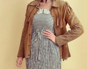 Giacca da donna in pelle scamosciata marrone con frange / Giacca con nappe da cowgirl vintage anni '70 / Cappotto invernale western fatto a mano