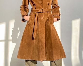 Vintage bruine suède trenchcoat | Jaren 70 double-breasted suède jas dames | Doorlopende suède leren jas | Fallout winteruitloper