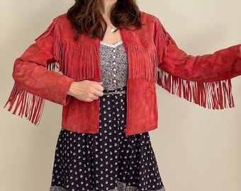Chaqueta de gamuza roja con flecos para mujer / Chaqueta estilo western hecha a mano / Abrigo de festival vintage de los años 80 /
