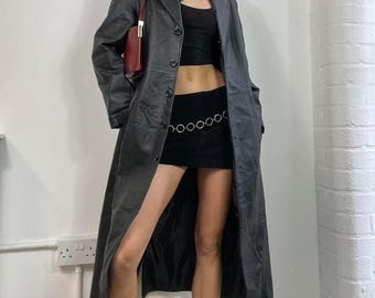 Gabardina vintage de cuero negro / Abrigo largo de cuero para mujer / Abrigo de piel de oveja largo de los años 90 / Regalo para ella