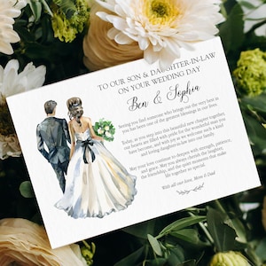 Puede incluir: Una tarjeta de boda rectangular con una ilustraci&oacute;n en acuarela de una pareja de novios alej&aacute;ndose. El texto dice: TO OUR SON & DAUGHTER-IN-LAW ON YOUR WEDDING DAY, Ben & Sophia, seguido de un mensaje y firmado con With all our love, Mom & Dad.