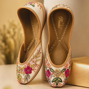 Multicolor Handmade Khussa Mojri Indian Punjabi Jutti, Wedding Party Style Rang Mahal Anniversary Partywear Gift For Her