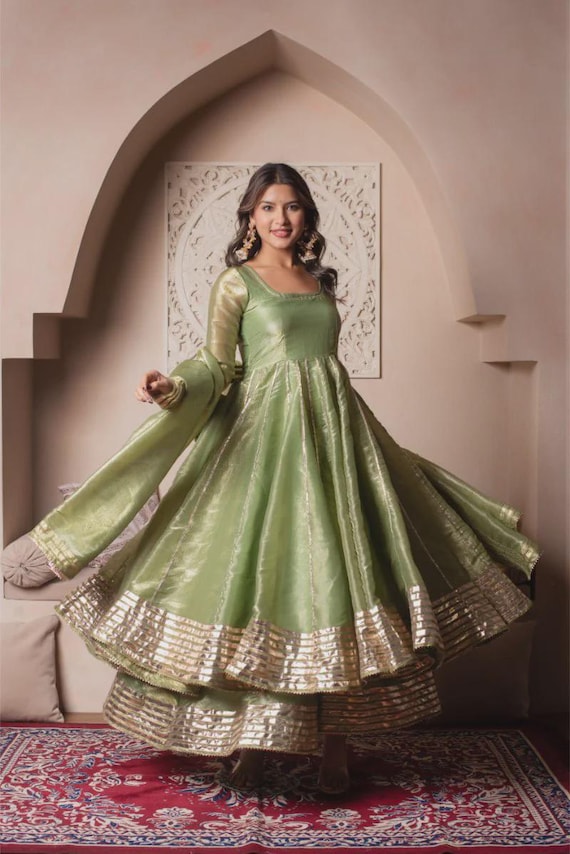 green emerald velvet dress Buy K GALLERY Women's Fox Georgette Maxi Gown with Dupatta (Green & Pink)