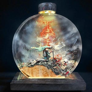 Fallen Knight Tarnished Resin Lamp, Handmade night Light gift, Unique Gift for Room Decor, Epoxy Lamp, Birthday gift for him, Gaming gift