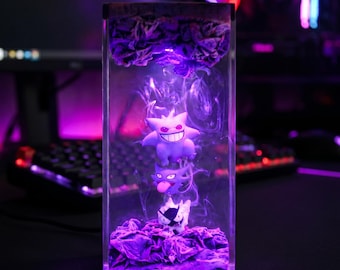 Anime Resin Lamp: Handmade LED Diorama - Otaku Room Decor