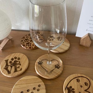Sottobicchieri in legno per bicchieri