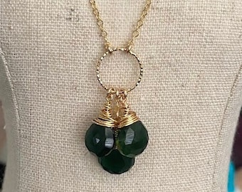 Emerald Quartz Pendant Necklace, 14k Gold Filled or Sterling Silver Gemstone Cluster Circle Necklace, Birthday Jewelry Gifts for Her