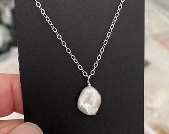 Dainty Keshi Pearl Necklace, Real Freshwater Pearl Solitaire, June Birthstone Jewelry, Minimalist Bridesmaid Gift, Delicate Gold Necklace