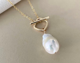 Lustrous Baroque Pearl Toggle Necklace Gold, Birthday Jewelry Gifts for Mom, Wife, Sister, Daughter, Girlfriend