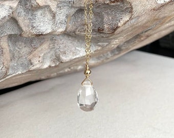 Crystal Quartz Necklace, Anxiety Relief Crystal, Clear Quartz Pendant Necklace, Quartz Jewelry, Healing Crystal