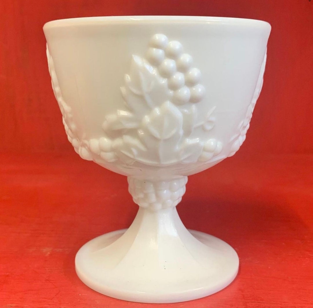 Vintage Anchor Hocking Milk Glass Grapes Goblet Dish Planter Bowl Classy Grapes Pattern Made in