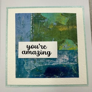 Sei incredibile! Biglietto d'auguri: arte collage multistrato originale, unica nel suo genere, utilizzando carte dipinte a mano