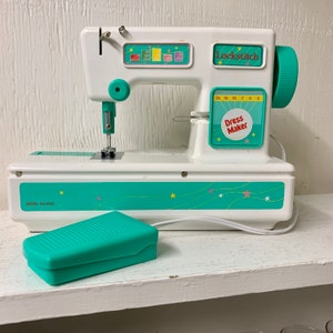Vintage Kids Sewing Machine, KidiMates #8130, Lockstitch - Selling