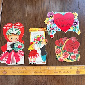 LIVRAISON GRATUITE - Fleurs vintage floquées et pensées fantaisie, roses, cartes de la Saint-Valentin vendues séparément Découpes mignonnes, rétro, éphémères, romantique, salle de classe